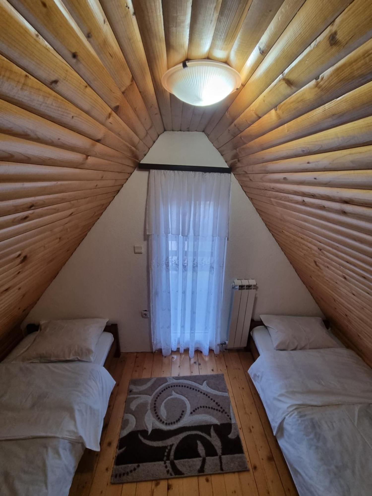Bungalow In Mountain 2 Zabljak  Bagian luar foto